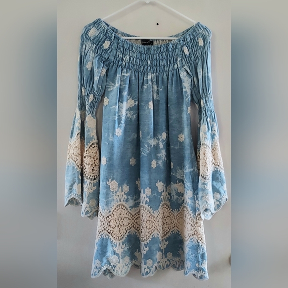 Union Of Angels Dresses & Skirts - NWOT Union Of Angels Embroidered Blue And Cream Cotton Dress Bell Sleeves XS